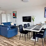 Comfy - Transatlantyk Lux * Gdynia