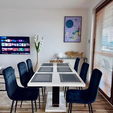 Comfy - Transatlantyk Lux Apartmán *