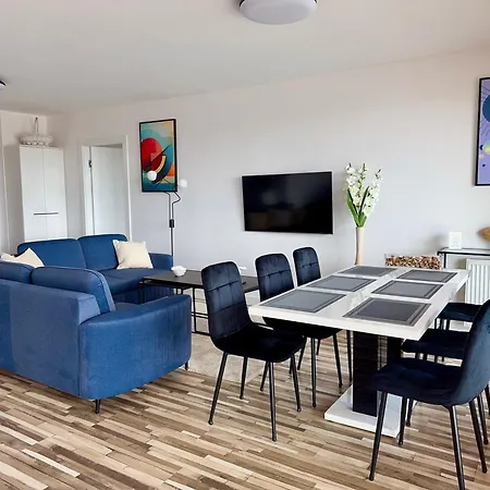 Comfy - Transatlantyk Lux * Gdynia