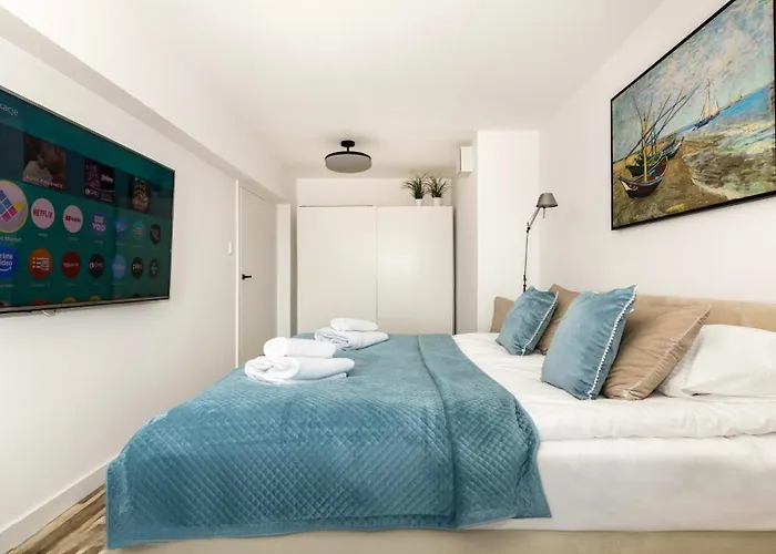 Comfy - Transatlantyk Lux 格丁尼亚